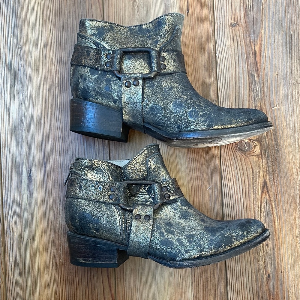 Freebird by Steven Metallic Gold and Black Moto Boots